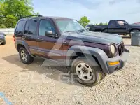 2004 Jeep LIBERTY photo