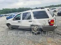 2004 Jeep CHEROKEE photo