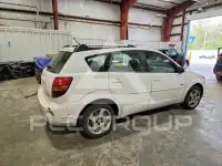 2004 Pontiac VIBE photo