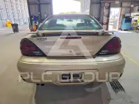 2004 Pontiac GRAND PRIX photo