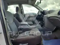 2004 Pontiac GRAND PRIX фото