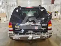 2004 Mazda Tribute photo