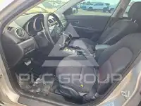 2004 Mazda 3 photo
