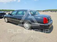 2004 Lincoln Town фото