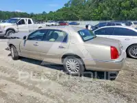 2004 Lincoln Town фото