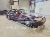 2004 Lincoln Town фото