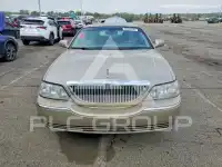 2004 Lincoln Town фото