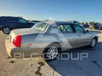 2004 Lincoln Town фото