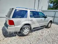 2004 Lincoln AVIATOR photo