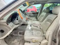 2004 Cadillac DEVILLE photo