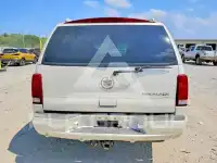 2004 Cadillac ESCALADE photo