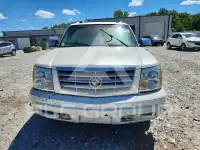 2004 Cadillac ESCALADE photo