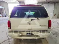 2004 Cadillac ESCALADE photo