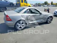2004 Mercedes Benz SLK-Class photo