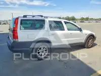 2004 Volvo XC70 photo