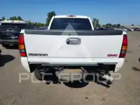 2004 GMC Sierra photo