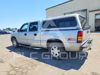 2004 GMC Sierra photo