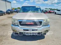 2004 GMC Sierra photo