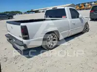 2004 GMC Sierra photo