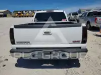 2004 GMC Sierra photo