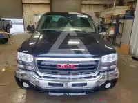 2004 GMC Sierra photo