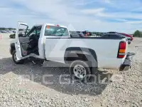 2004 GMC Sierra photo