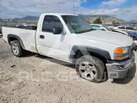 2004 GMC Sierra photo