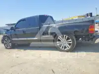 2004 GMC Sierra photo