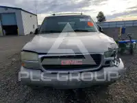 2004 GMC YUKON фото