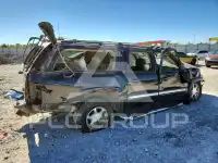 2004 GMC YUKON фото