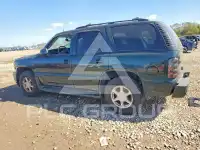 2004 GMC YUKON фото
