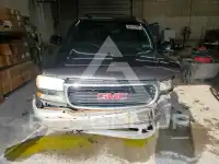 2004 GMC YUKON фото