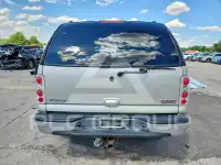 2004 GMC YUKON фото