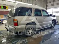 2004 GMC YUKON фото
