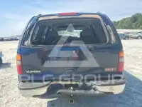 2004 GMC YUKON photo