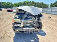 2004 GMC YUKON photo