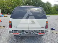 2004 GMC YUKON photo