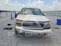 2004 GMC YUKON photo