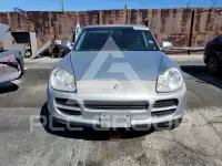 2004 Porsche Cayenne фото