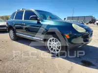 2004 Porsche Cayenne photo