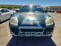 2004 Porsche Cayenne photo