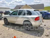 2004 Porsche Cayenne photo