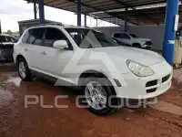 2004 Porsche Cayenne photo