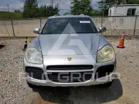 2004 Porsche Cayenne photo