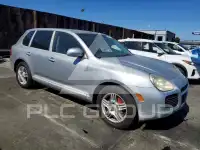 2004 Porsche Cayenne photo