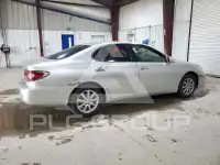 2004 Lexus ES330 photo