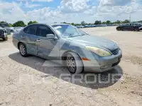 2004 Lexus ES330 photo