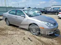 2004 Lexus ES photo