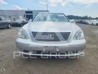 2004 Lexus LS photo