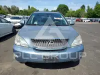 2004 Lexus RX330 photo
